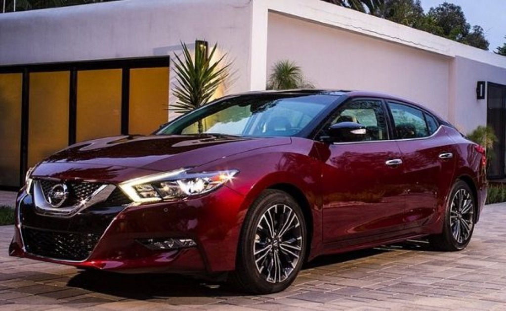 2022 Nissan Maxima Pictures