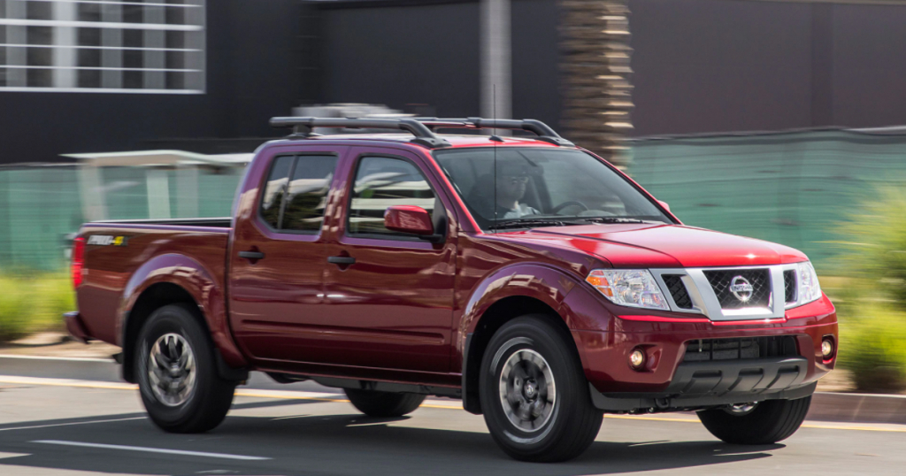 2023 Nissan Frontier Images