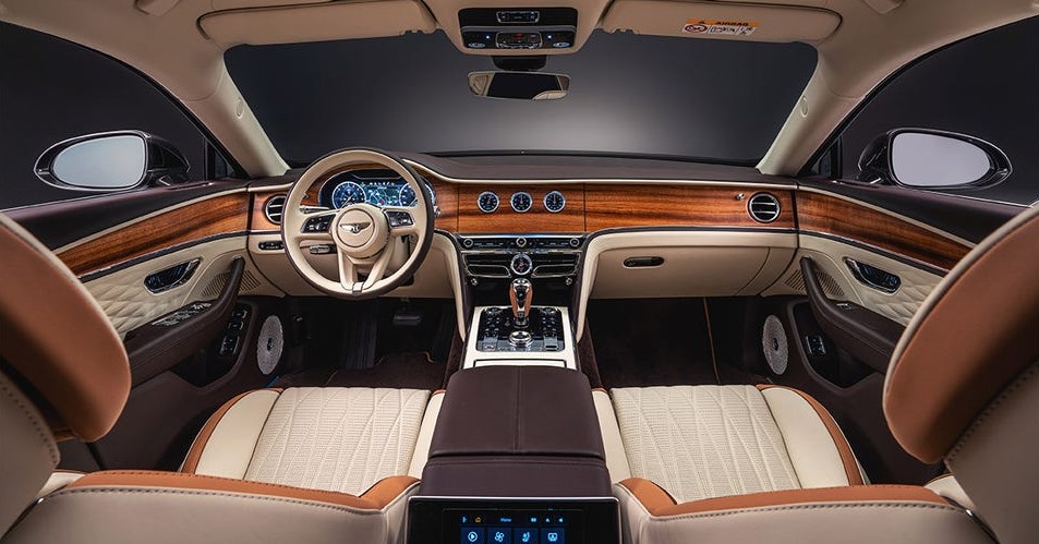 2025 Bentley Electric SUV Interior